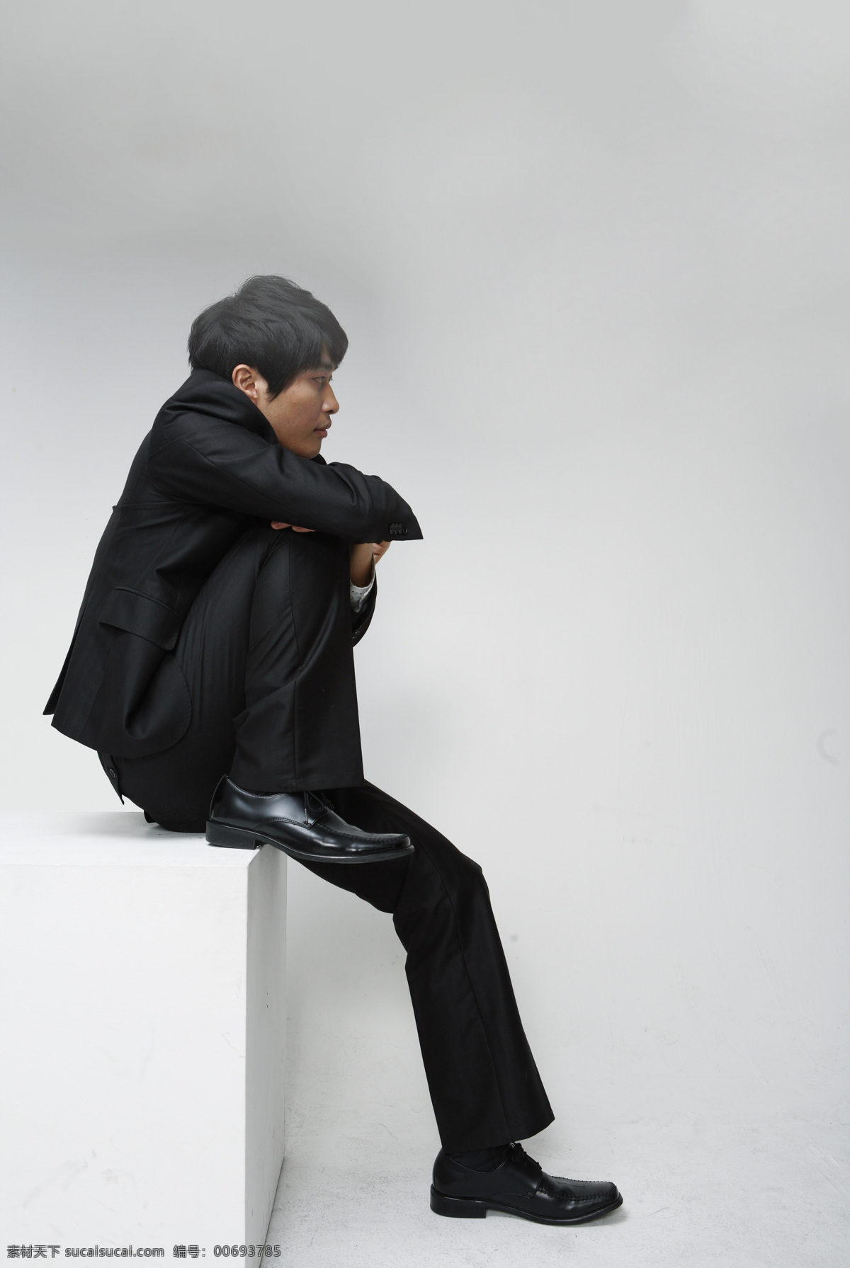 坐 思考 問(wèn)題 商務(wù) 男性 男人 商務(wù)男性 成功男人 職業(yè)男性 職場(chǎng) 西裝領(lǐng)帶 職業(yè)裝 坐著 沉思 憂慮 煩惱 高清圖片 商務(wù)人士 人物圖片