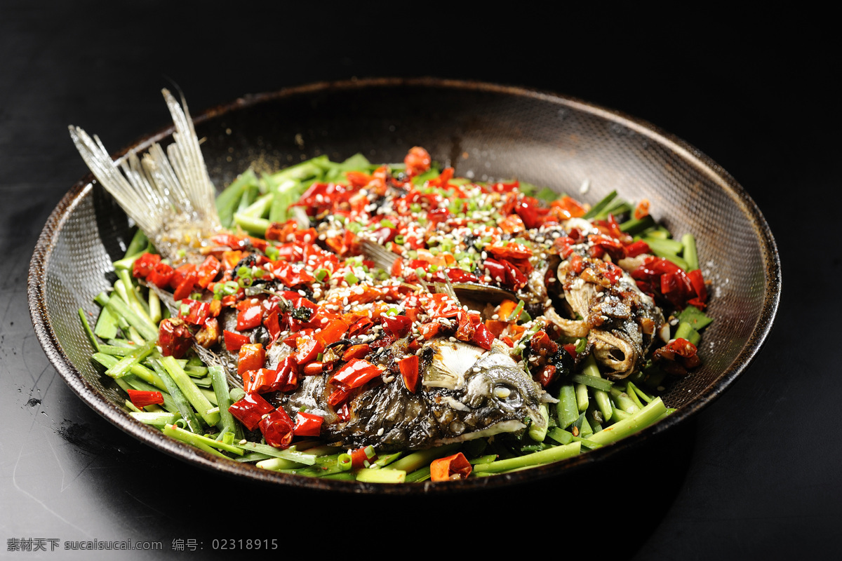 鐵板鯽魚 鯽魚 菜品鐵板鯽魚 香煎鯽魚 平鍋鯽魚 餐飲美食 傳統(tǒng)美食