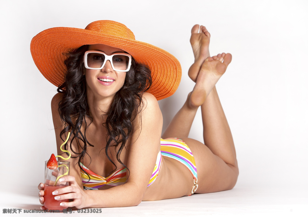 热带 风情 泳衣 美女图片 性感 美女写真 美女 模特 比基尼 太阳帽 太阳镜 迷人 美丽 热带风情美女 人物图片