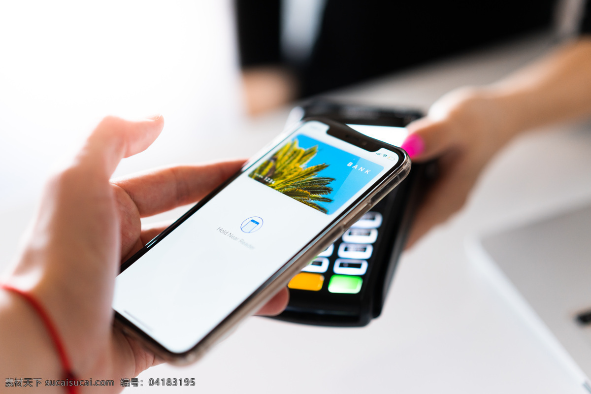 手機(jī)支付 手機(jī) 蘋果 蘋果手機(jī) 客戶 apple pay nfc 支付 場景 使用場景 互聯(lián)網(wǎng) 互聯(lián)網(wǎng)支付 刷卡 消費(fèi) 結(jié)賬 買單 電子 電子商務(wù) 交易 成交 銀行 業(yè)務(wù) 買家 購買 經(jīng)濟(jì) 財務(wù) 付款 在線 智能手機(jī) 銷售 支出 技術(shù) 終端 科技 讀卡器 傳輸 數(shù)據(jù) 商務(wù)金融 商務(wù)素材