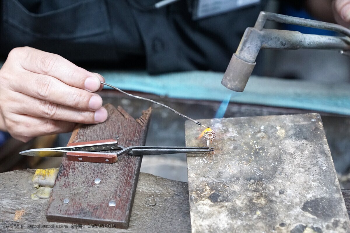 手工藝 珠寶制作 純手工 燒制 焊槍 工具 過程 現(xiàn)場 生活百科 生活素材