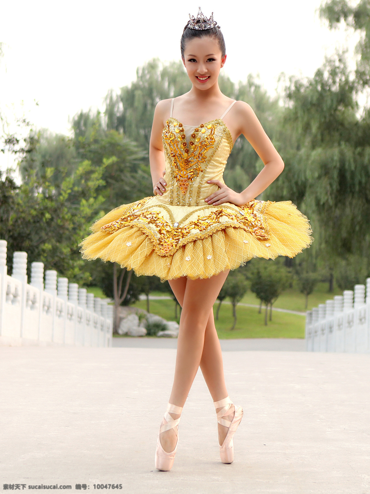 崔安娜 芭蕾装 写真 美国 华裔 小姐 冠军 明星偶像 人物图库