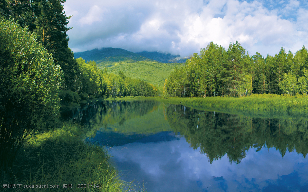 山水 春天 夏天 湖水 湖 树林 树 树木 蓝天白云 风景 美景 大自然 自然景观 山水风景