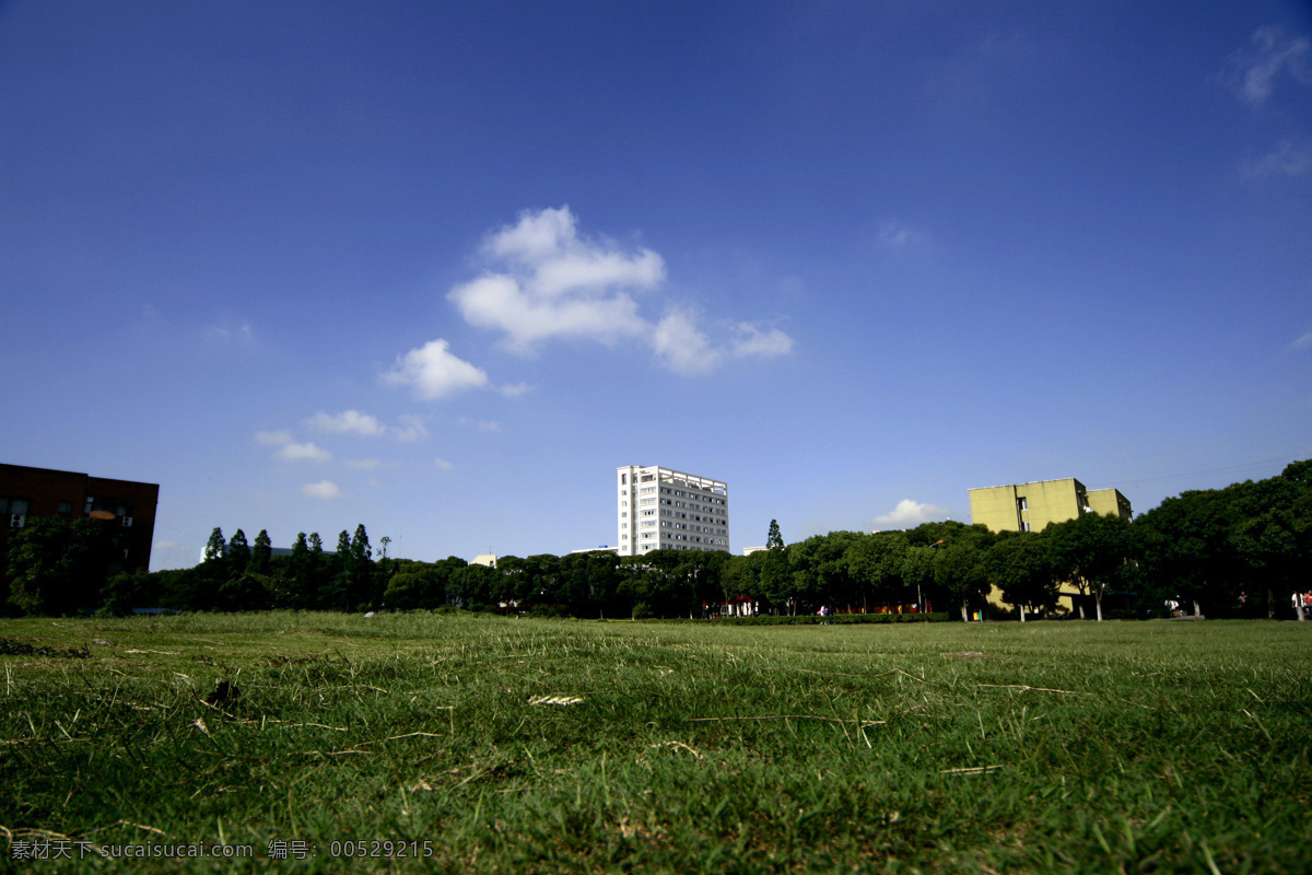 宁波大学 宁大 美景 校园 风景 浪漫 大学 蓝天 白云 草地 建筑景观 自然景观