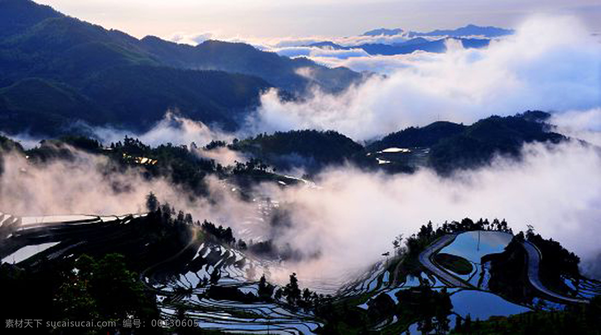 傍晚 风景 山村 梯田 田野 云雾 傍晚的风景 紫鹊界梯田 生活 旅游餐饮