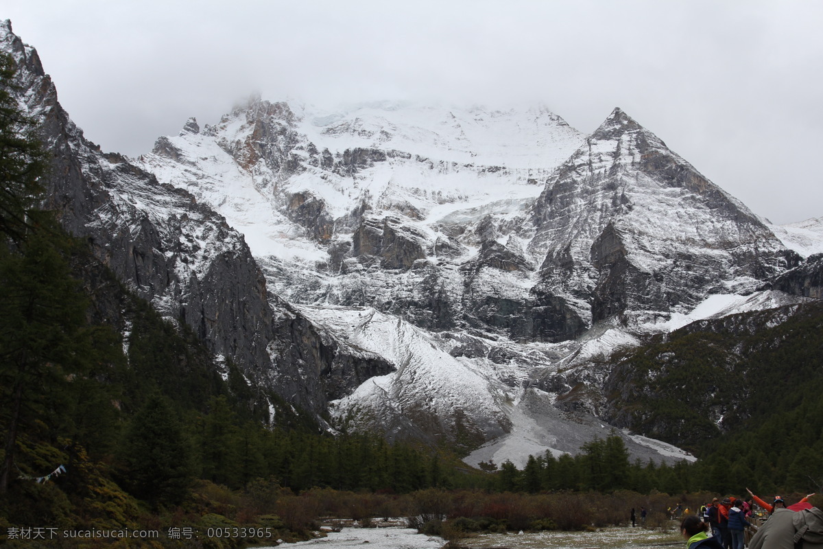 稻城雪山 稻城风光 稻城亚丁 雪山 稻城 森林 地质 自然 地理 草地 秋色 亚丁 高山 蓝天 白云 四川稻城 四川亚丁 高原风光 甘孜州 川西 海子 自然景观 风景名胜