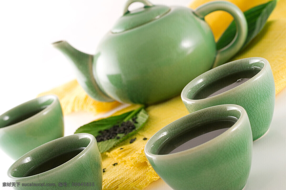 绿瓷茶具 青瓷 茶具 茶杯 茶壶 瓷器 绿茶 铁观音 青瓷茶具 风景 生活 旅游餐饮