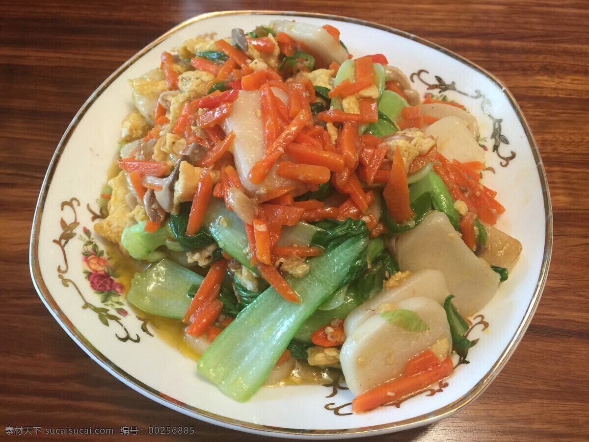 炒年糕 青菜 胡萝卜 炒鸡蛋 盘子 美食 吃货专栏 餐饮美食 传统美食