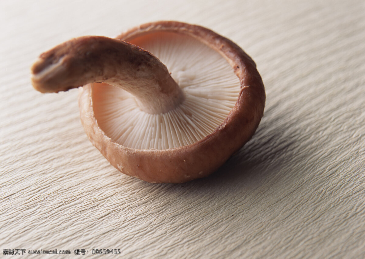 新鲜 蘑菇 新鲜蘑菇 蔬菜 绿色食品 摄影图 高清图片 蘑菇图片 餐饮美食