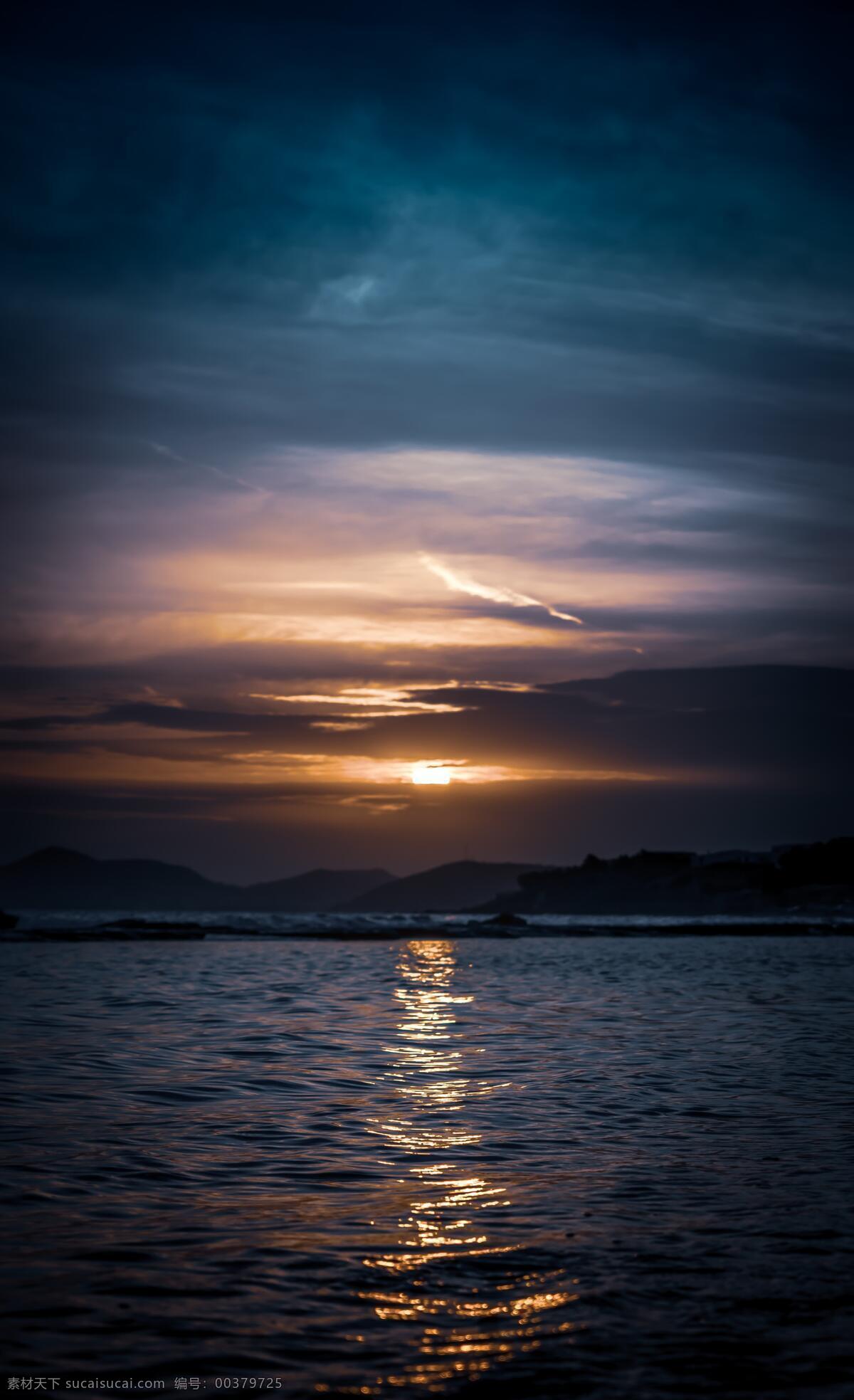 日出 日落 阳光 大海 天空 海面 海水 海 摄影素材 风景 自然景观 自然风景