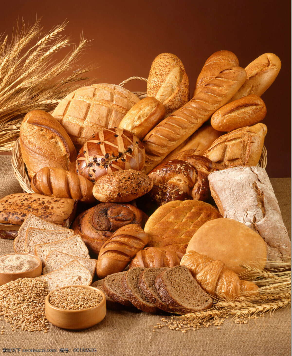 麦子与面包 麦穗 小麦 麦子 面包 面包美食 面包美味 面包摄影 中华美食 餐饮美食 橙色