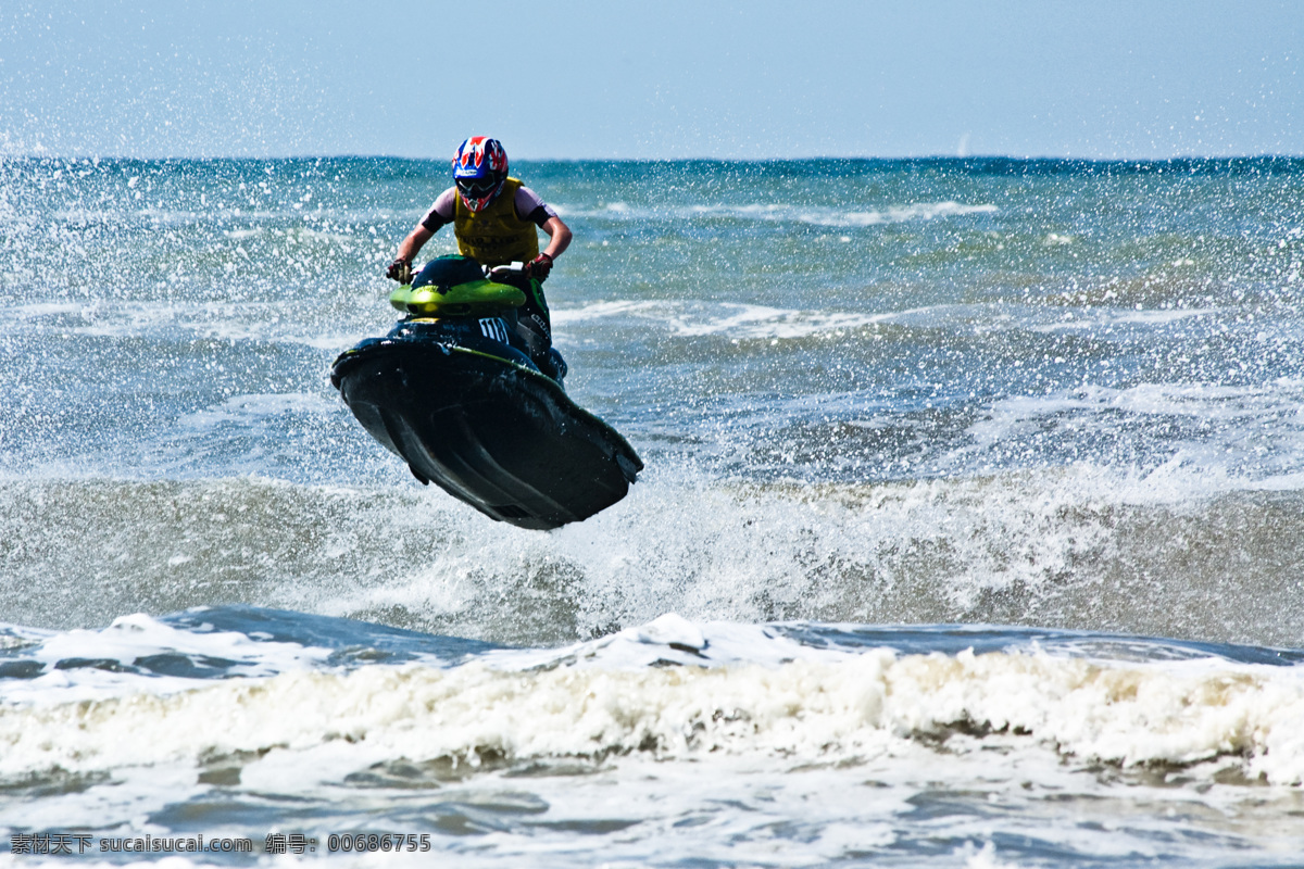 骑 水上 摩托 运动员 运动 体育运动 水上摩托 水花 汽车图片 现代科技