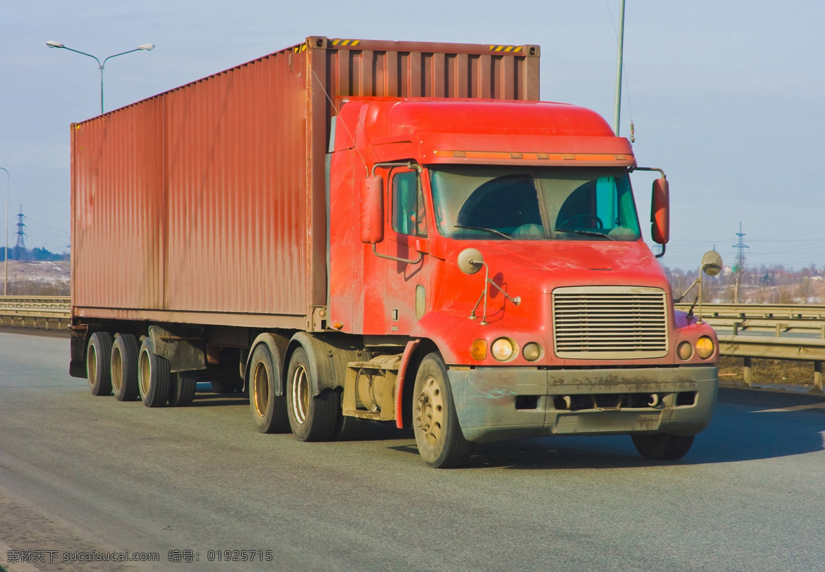 公路 上 货柜车 汽车 工业生产 货车 大型货车 交通工具 交通运输 汽车图片 现代科技
