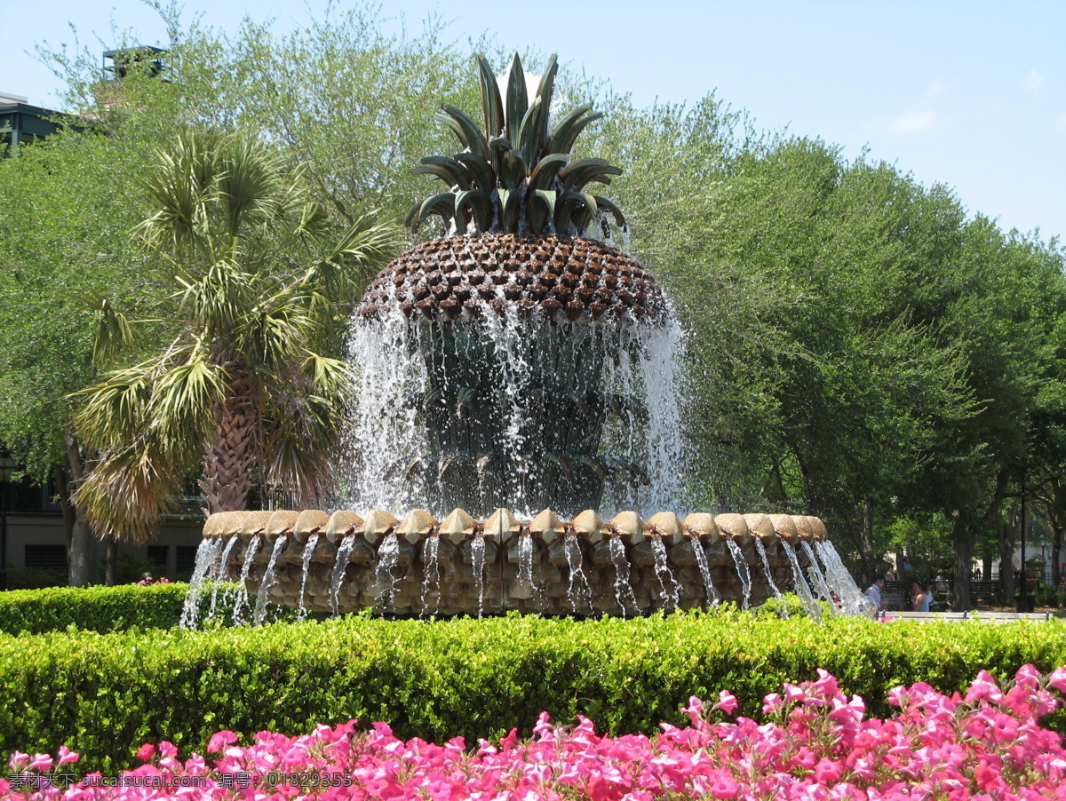 菠萝喷泉 外国喷泉 外国喷水池 菠萝雕塑 菠萝雕像 灌木 花圃 流水 树 建筑摄影 建筑园林