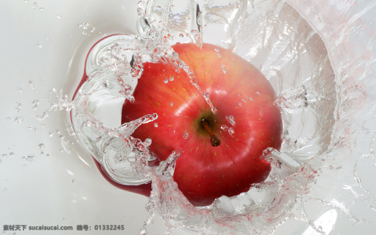 红苹果 动感 高清水果 红色 苹果 清水 水果 水果背景 水果摄影 富士苹果 动态水 水 水果特写 风景 生活 旅游餐饮