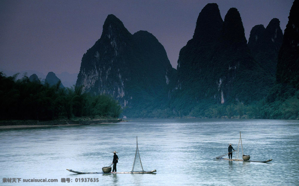 美丽山水 山水风景美图 美丽山水风景 酷图 桌面壁纸 风景壁纸 小船 渔船 捕捞鱼的船只 山水风景 自然景观