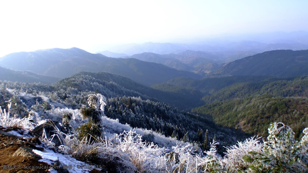 山峦自然风景 山峦 冰雪融化 春天 自然景象 白雪覆盖 旅游摄影 自然风景