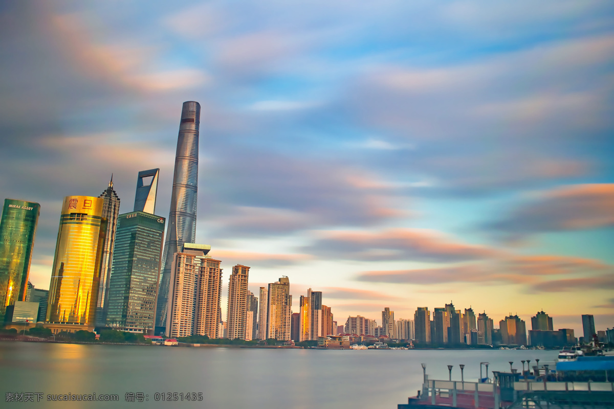 上海外滩图片 中国 上海 日落 晴朗 外滩 蓝天 白云 长曝光 建筑外观 建筑 办公楼 摩天大楼 城市 旅游摄影 国内旅游