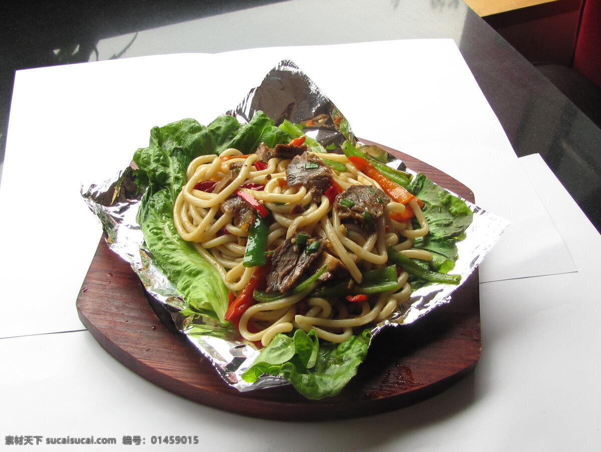 铁板炒面 铁板 炒面 美食 面类 传统美食 餐饮美食