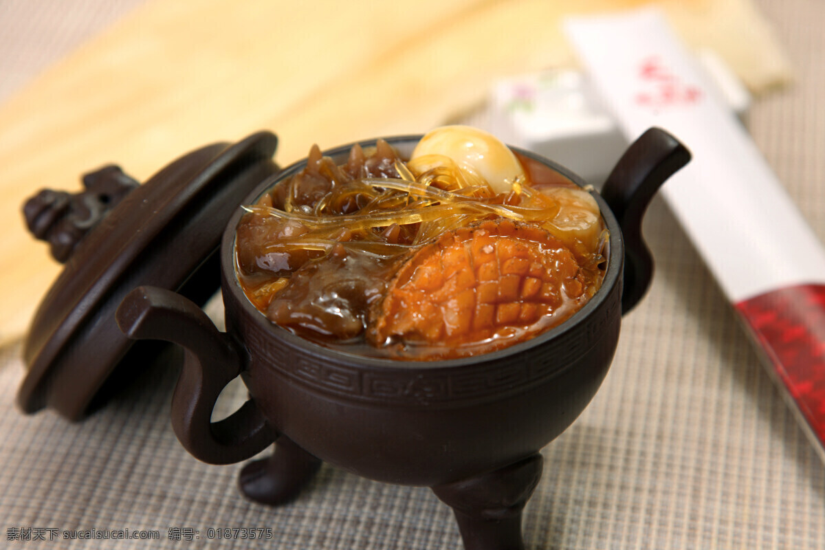 佛跳墙 美食 菜品 菜谱 餐饮 中餐 食品 传统美食 餐饮美食 炖盅 炖品 鲍鱼 炖汤 粤菜 高清 写真照片