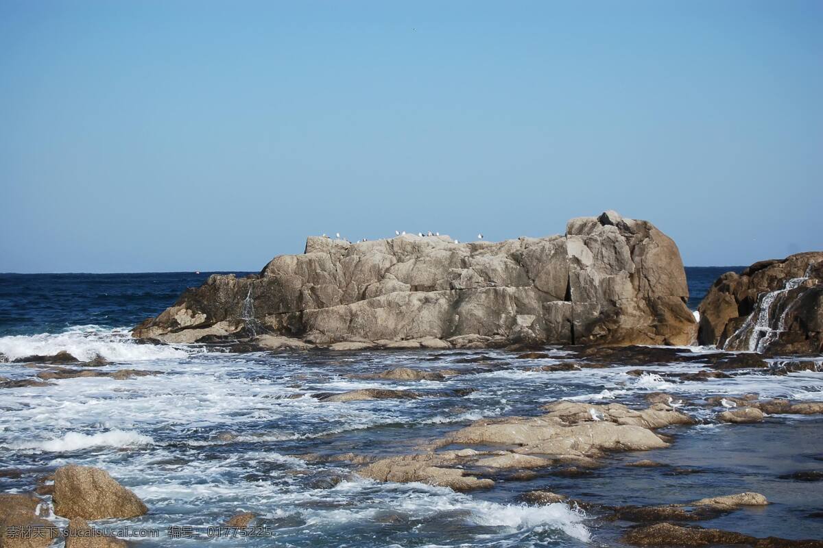 澳大利亚 地平线 国外旅游 海岸 海景 礁石 蓝色海水 蓝天 大礁堡 白浪冲刷 浪花朵朵 无际海边 心旷神怡海景 著名旅游景点 畅游世界澳洲 太平洋岛国篇 旅游摄影 风景 生活 旅游餐饮