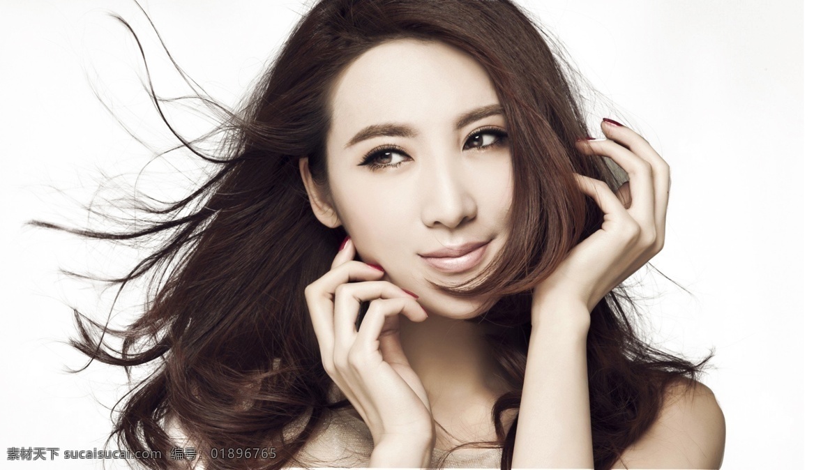 吴 鑫 桐 美女 明星 微笑的人 psd源文件
