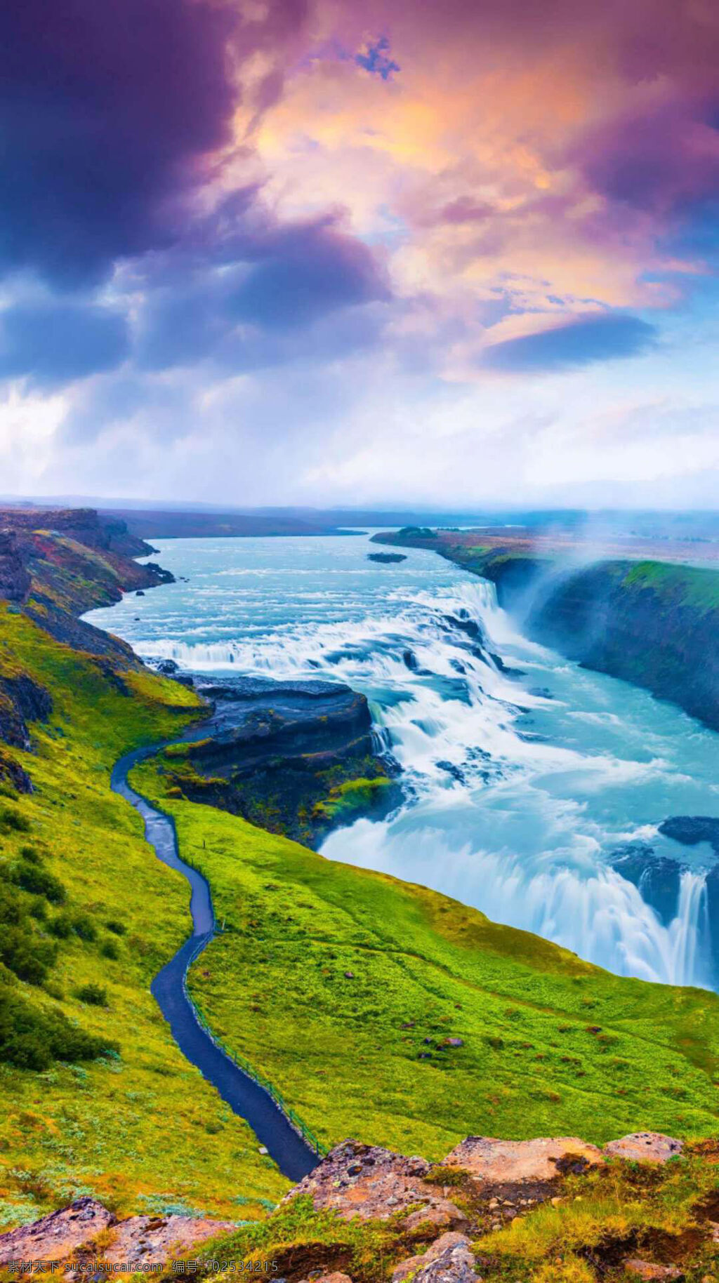 梦幻 般 自然风景 绿树 绿草 草坪 宽阔的河流 清澈的河水 五彩的天空 冰岛黄金圈 美丽的风景 旅游摄影
