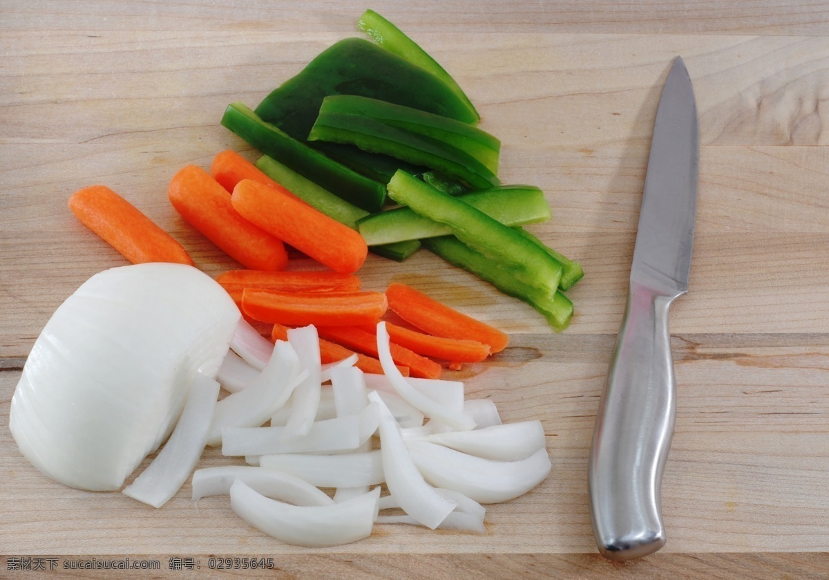 切 好 蔬菜 洋葱 黄瓜 胡萝卜 小刀 新鲜蔬菜 果实 水果蔬菜 餐饮美食 蔬菜图片