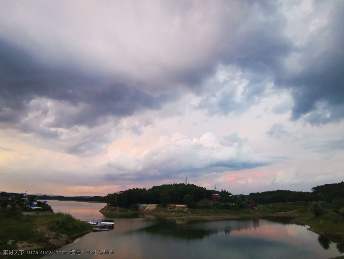 天空彩云 天空 异象 湖泊 乌云 自然景观 自然风光