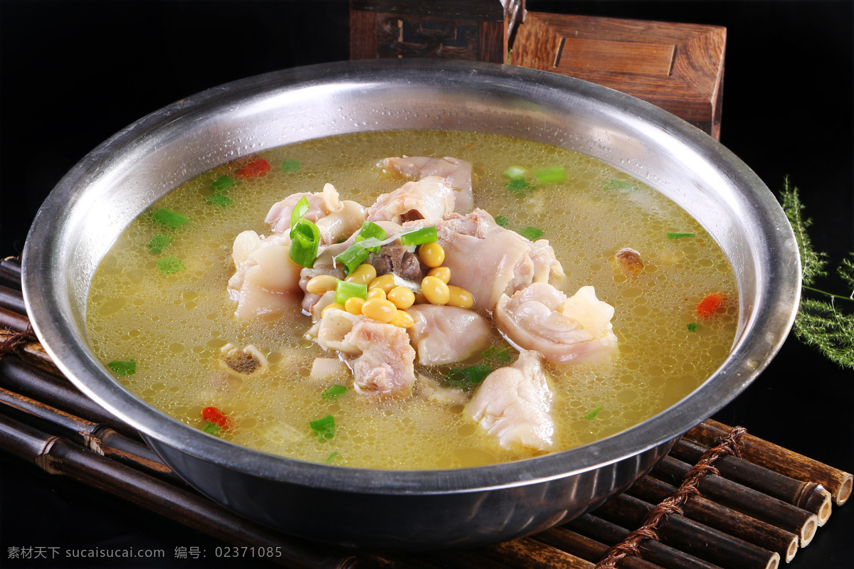 豆汤猪蹄 炖猪蹄 豆汤 猪蹄 豆汤炖猪蹄 金汤猪蹄 热菜 餐饮美食 高清菜谱用图 传统美食