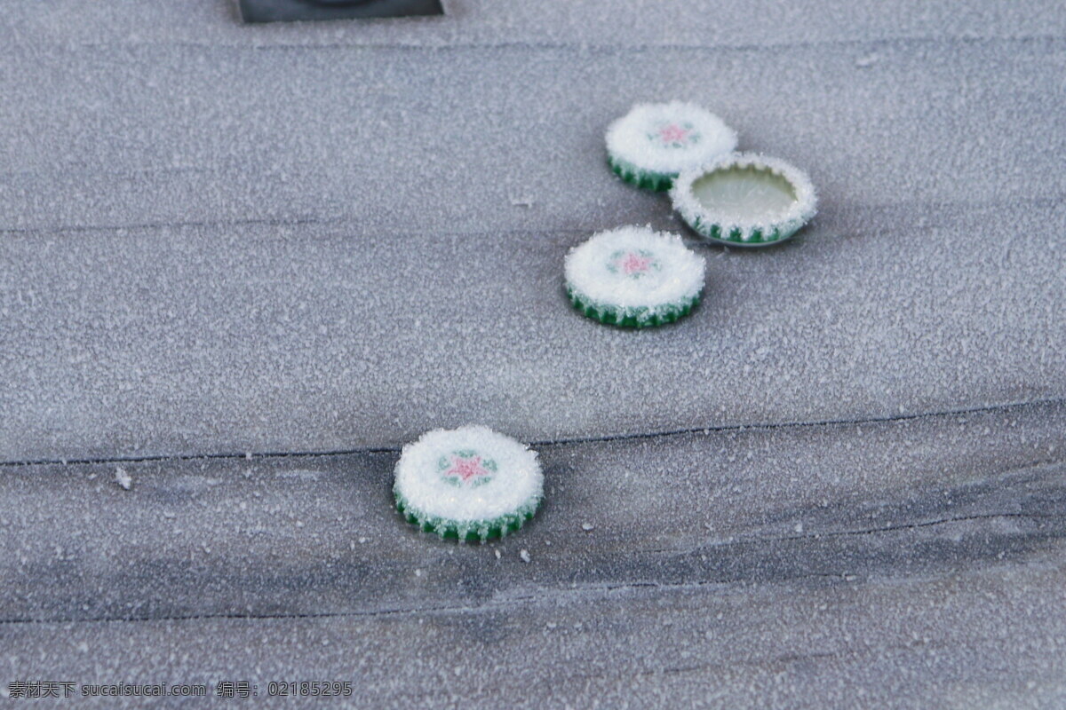 霜雪啤酒瓶盖 青岛啤酒 瓶盖 燕京啤酒 酒瓶盖图片 啤酒瓶盖 啤酒盖子