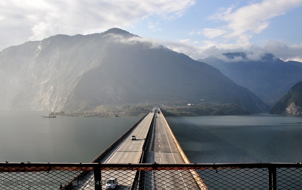 汶川风景 河山 船 天空 云 桥 山水风景 自然景观