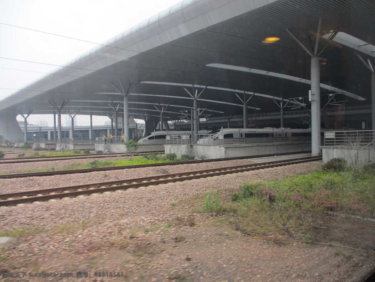 高铁站 和谐号 火车站建筑 火车 列车 铁轨 动车组 旅游摄影 国内旅游 灰色