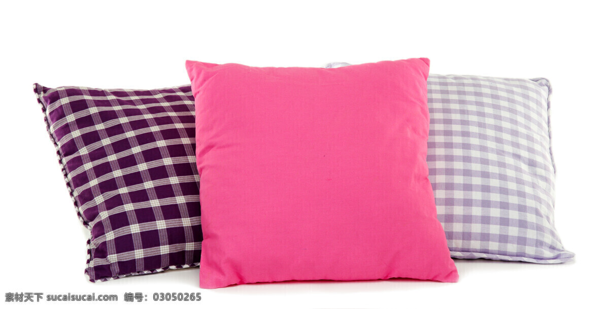 三个枕头 枕头 时尚枕头 时尚家私 床上用品 生活用品 生活百科 白色