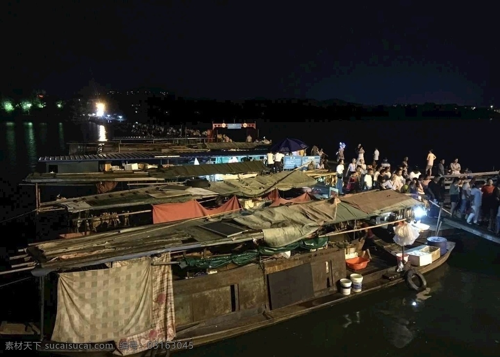 枫桥夜泊 浮桥 夜晚 渔船 城市 赣州 旅游 旅游摄影 国内旅游