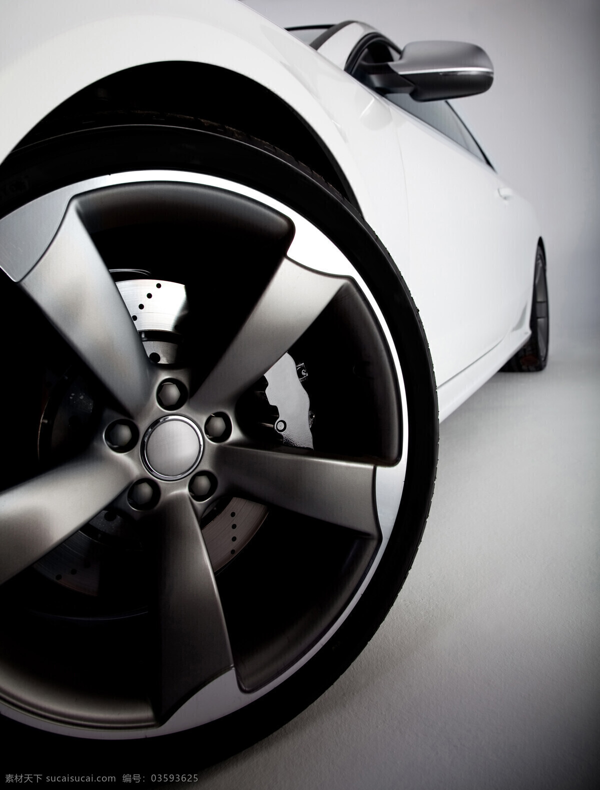 轮胎 轮毂 轿车轮胎 车胎 汽配 汽车轮胎 汽车图片 现代科技