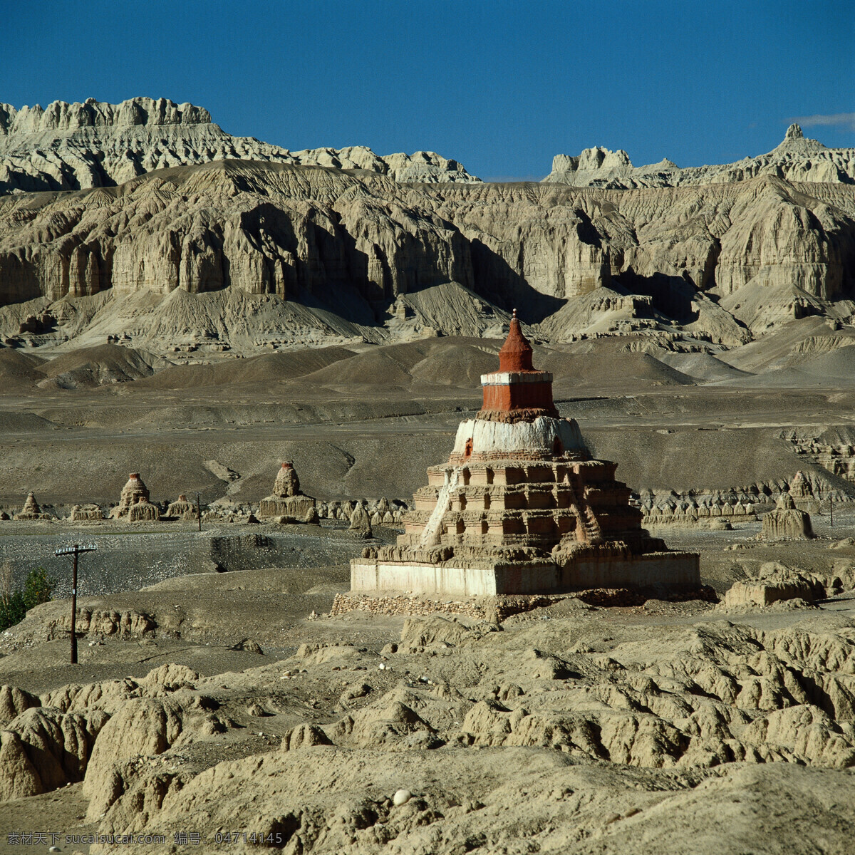 古代圆形建筑 圆形建筑 古老建筑 高山 大山 建筑 建筑物 古代建筑 著名建筑 建筑摄影 建筑物素材 摄影图库 建筑设计 环境家居 黑色