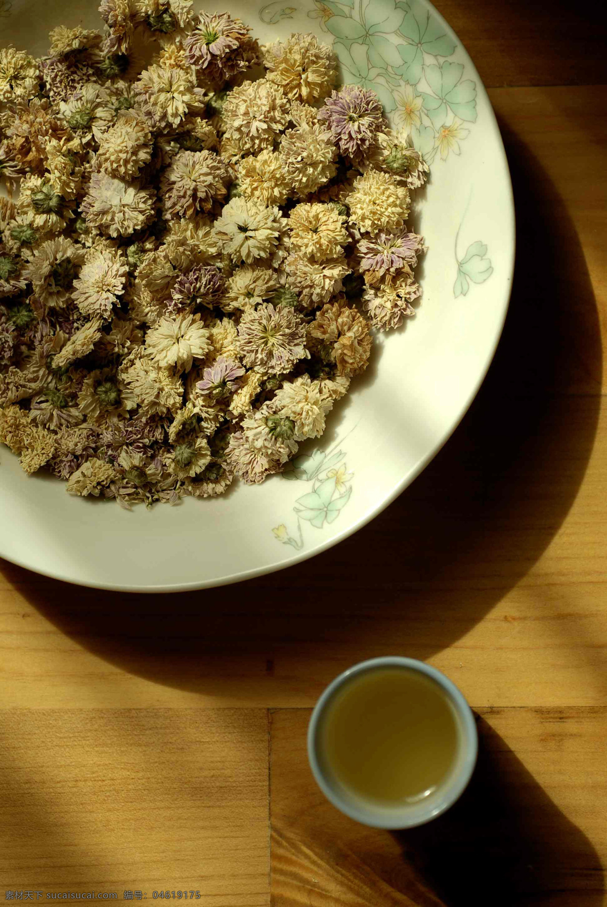 餐饮美食 泡茶 生活 文化 饮料酒水 銅 羅 杭菊 一杯 飲 傳統 茶飲 茶藝 psd源文件 餐饮素材