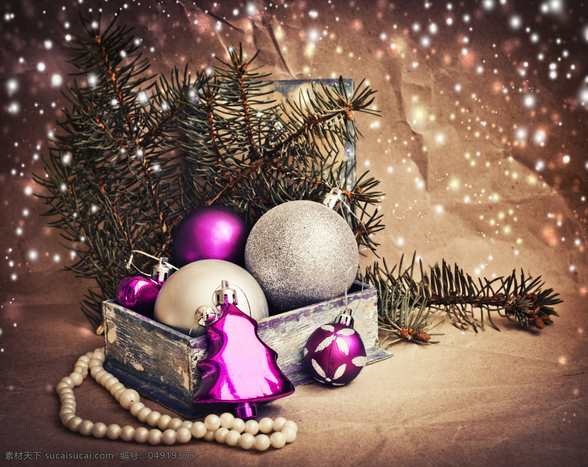 光斑 圣诞球 盒子 树枝 珠链 装饰物 节日庆典 生活百科