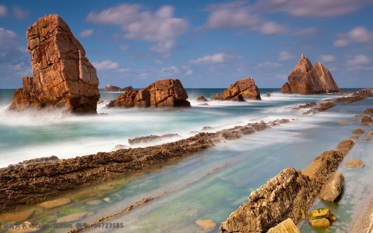 风景壁纸 海边风景 海浪 海滩 礁石 雾气 自然风景 风景图片 美丽 海边 风景 自然景观 psd源文件