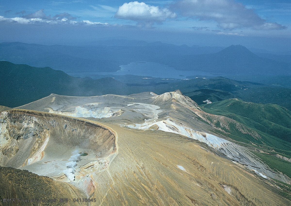 白云 海水 海滩 蓝天 旅游景点 山峦 摄影图库 自然风光 高山山脉图片 自然景观 高山景观 中国地区风光 在里河山 云霄 薄雾 自然风景 psd源文件