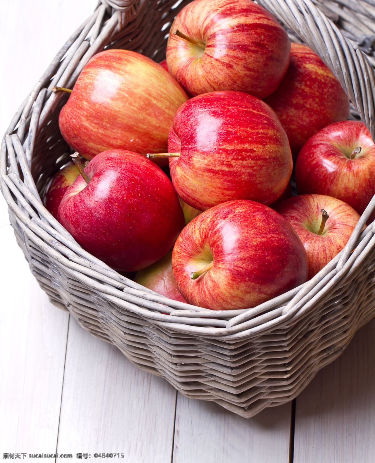 竹篮里的苹果 苹果 水果 食物 苹果摄影 水果蔬菜 餐饮美食 白色
