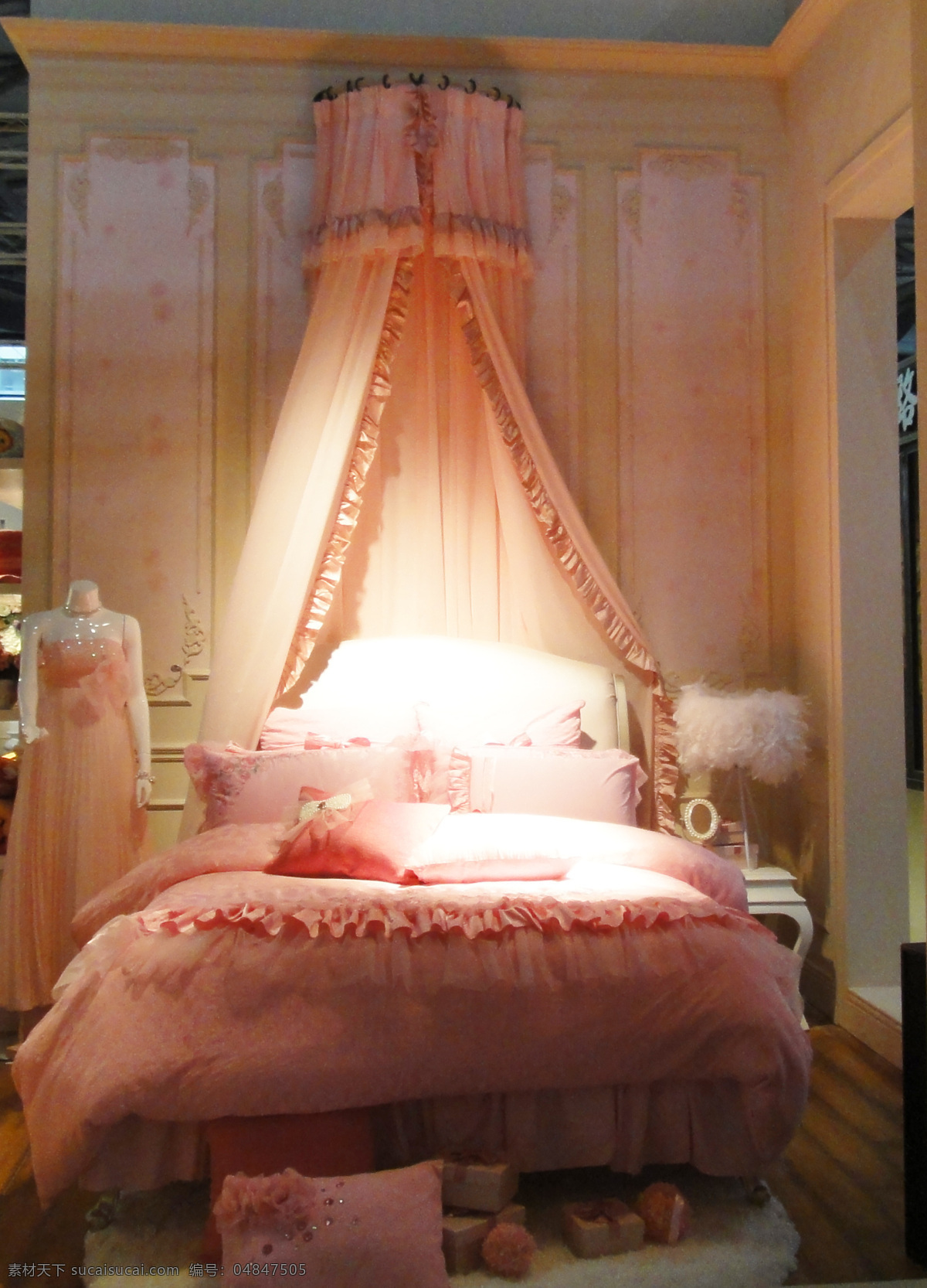 粉色 公主 房间 公主房 田园风格 床 抱枕 礼服 要板 蚊帐 欧式风格 室内设计 环境家居