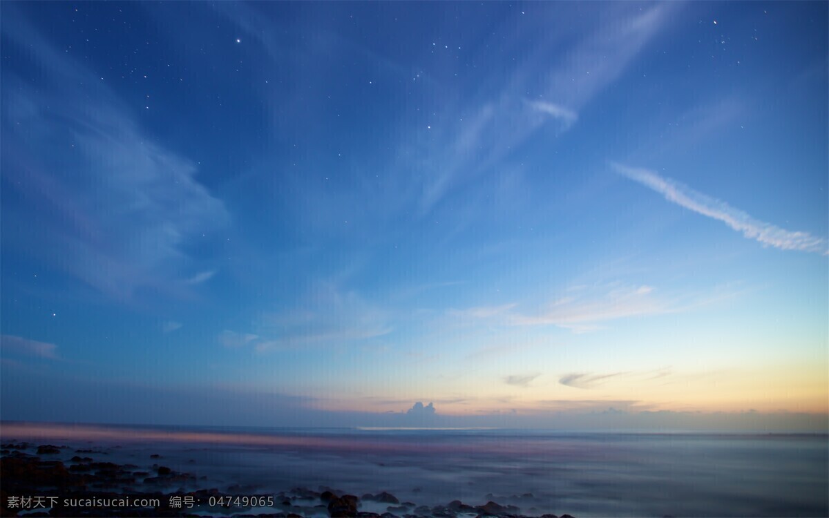 光 云 天空 朝霞 晚霞 背景 景观 蓝天 云朵 白云 蓝天白云 天空背景 晴天 晴空 蓝色背景 晴空万里 碧海蓝天 阳光 云海 夕阳 抽象背景 自然 户外 蓝色 休闲 风景 晚霞云 夜晚 太阳 宏大 多媒体 日出 日落 绿地 自然风景 自然景观 天空抽象 花草 草地 农作物