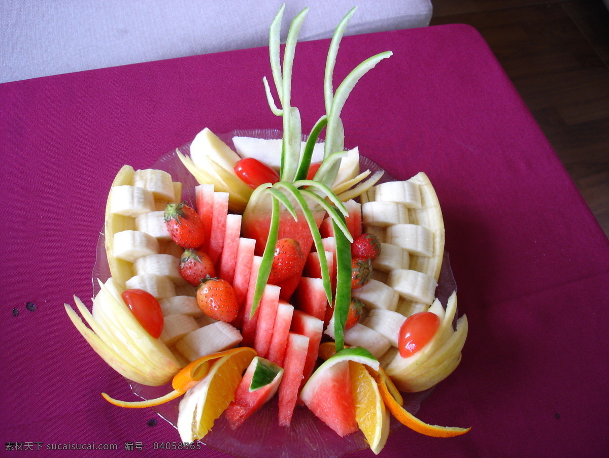 精美果盘之一 水果盘 水果 果盘 西瓜 草莓 香蕉 苹果 圣女果 橙子 美食 餐饮美食 食物原料 咖啡厅 西餐美食 摄影图库