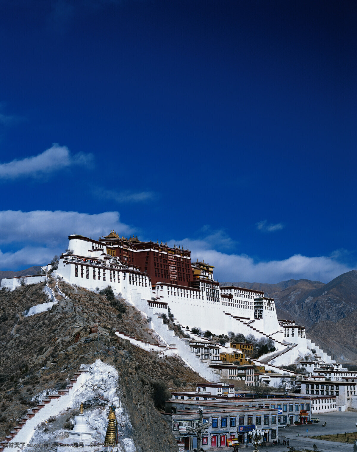 西藏布达拉宫 西藏 布达拉 高原 布达拉宫 拉萨 雪山 建筑摄影 建筑园林
