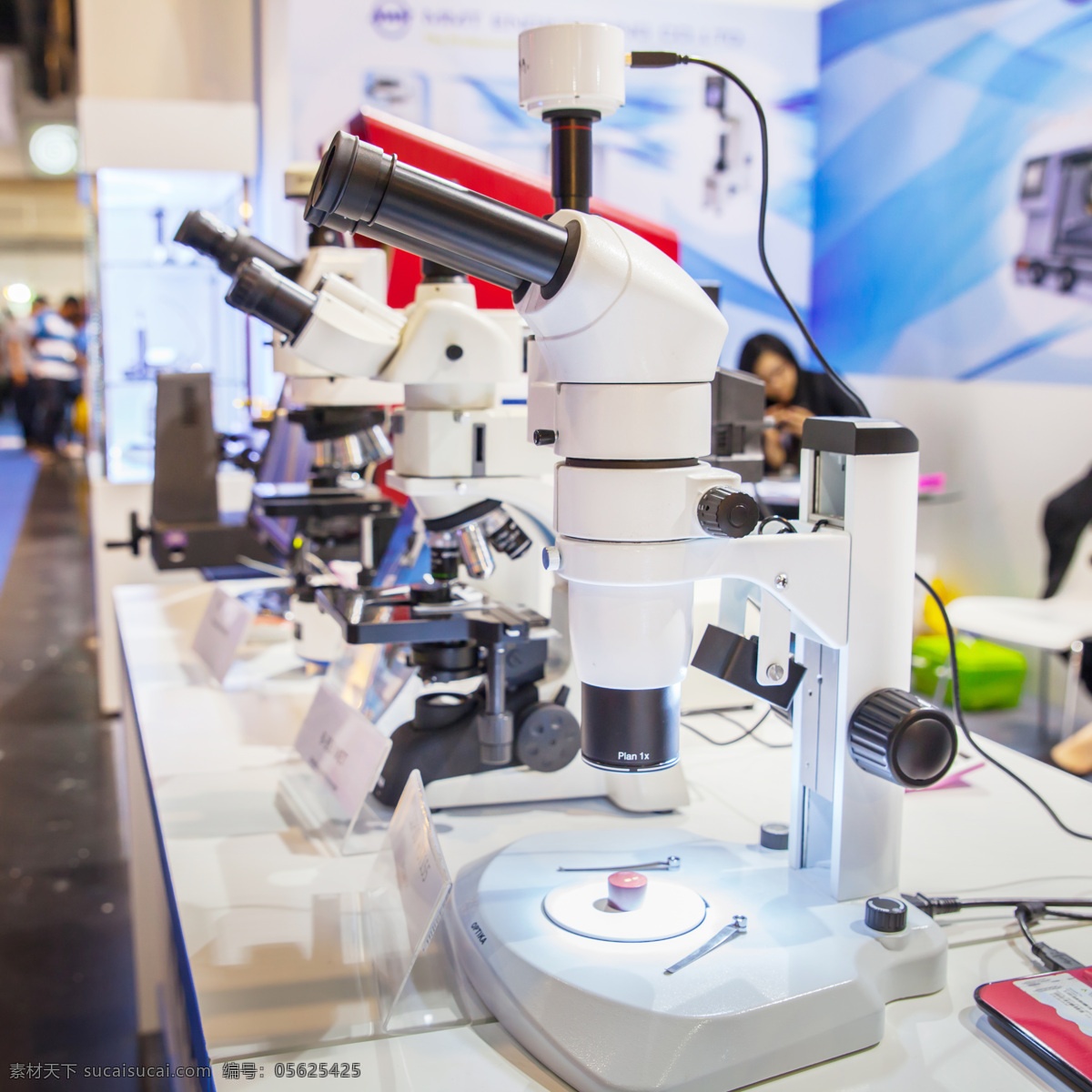 实验室 里 显微镜 化学素材 化学试验 科学研究 科技图片 现代科技
