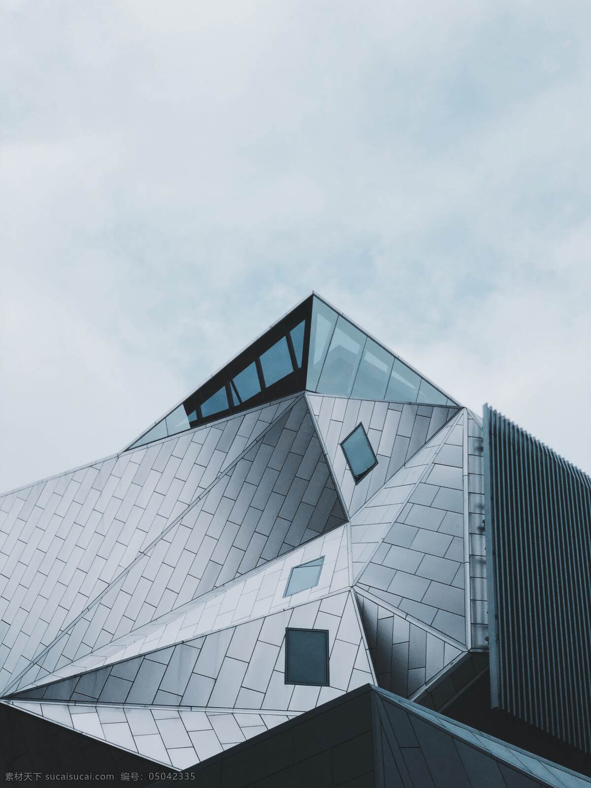 科幻建筑 科幻 几何线条 多边形建筑 玻璃建筑 灰色房子 三角形建筑 科技 水泥灰 灰色 自然景观 建筑景观