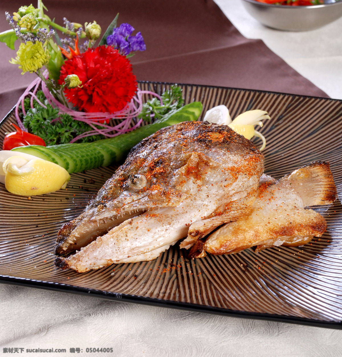 碳烧三文鱼头 美食 传统美食 餐饮美食 高清菜谱用图