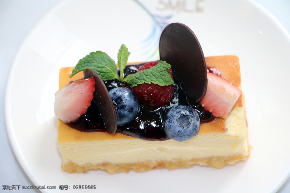 蓝莓芝士蛋糕 蓝莓 芝士 蛋糕 甜品 点心 餐饮美食 西餐美食